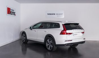 Volvo V60 Cross Country Pro, B4 híbrido gasóleo completo
