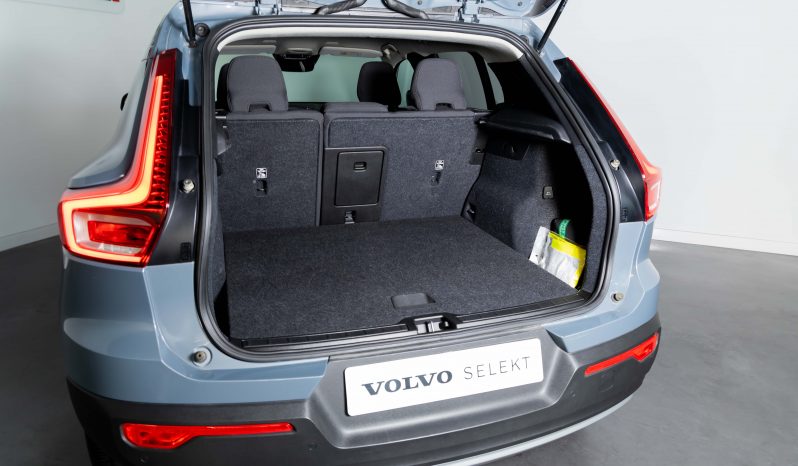 Volvo XC40 T3 Momentum, automático completo