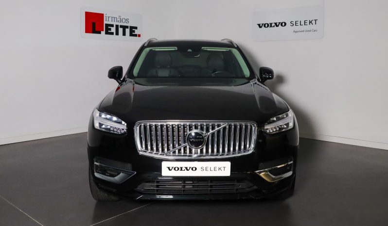 Volvo XC90 Recharge Inscription, T8 AWD híbrido plug-in, 7 lugares completo