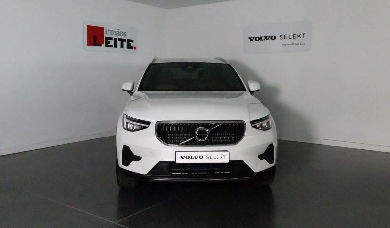 Volvo XC40 Core, T2 Automático completo