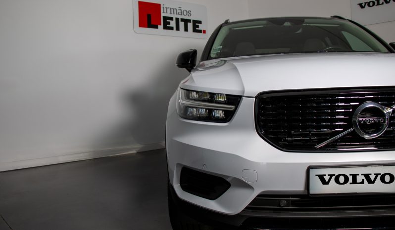 Volvo XC40 T5 262cv Recharge R-Design Expression completo