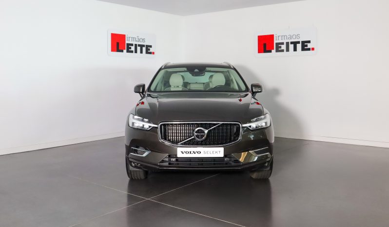 XC60 T8 PHEV 407cv Momentum Geartronic 8 Vel. AWD completo