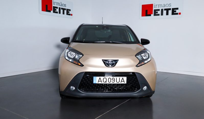 TOYOTA AYGO X 1.0 completo