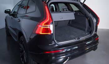 Volvo XC60 T6 eAWD Plug-in Black Edition completo