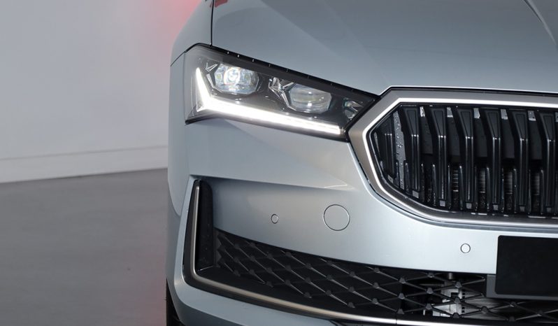 SUPERB BREAK SELECTION 1.5 TSI 204CV PHEV DSG completo