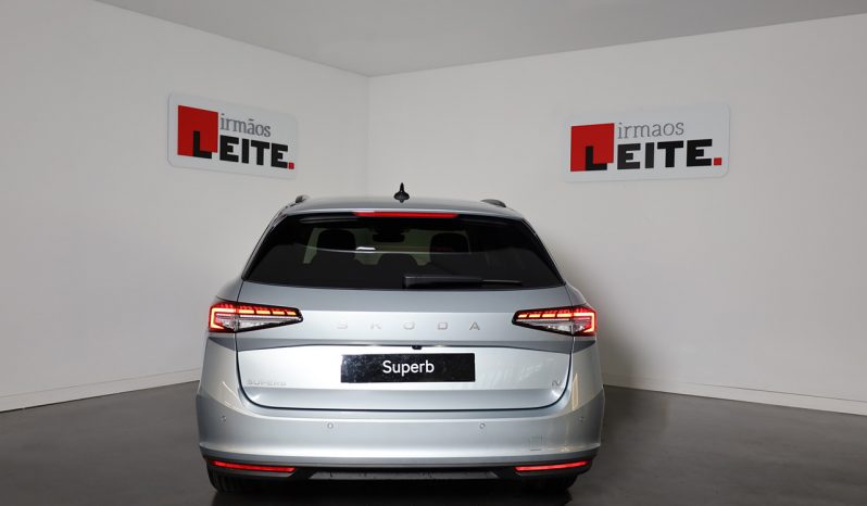 SUPERB BREAK SELECTION 1.5 TSI 204CV PHEV DSG completo