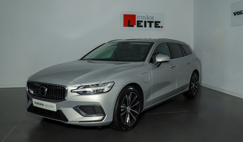 Volvo V60 Core, T6 AWD Híbrido Plug-in completo