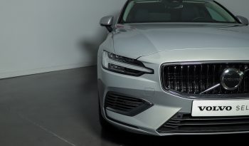 Volvo V60 Core, T6 AWD Híbrido Plug-in completo