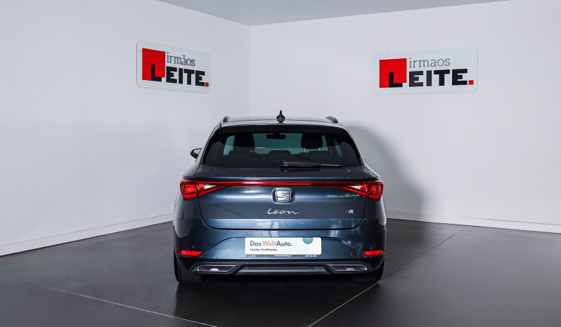 SEAT LEON SPORTSTOURER 2.0Tdi 150cv Cx DSG FR completo