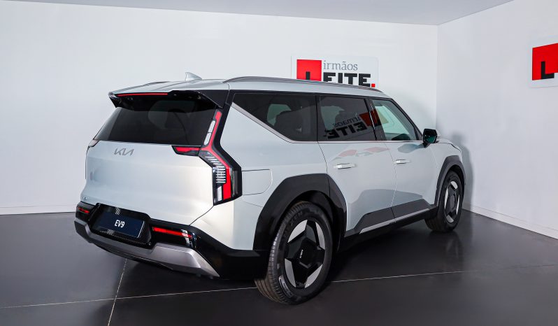 EV9 2WD 7L 99.8kWh – 1ST EDITION completo