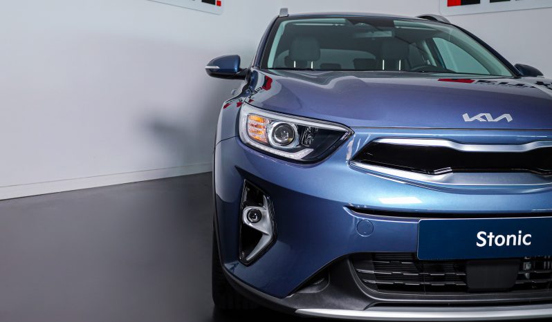 KIA STONIC 5DR 1.0 T-GDI 6MT completo