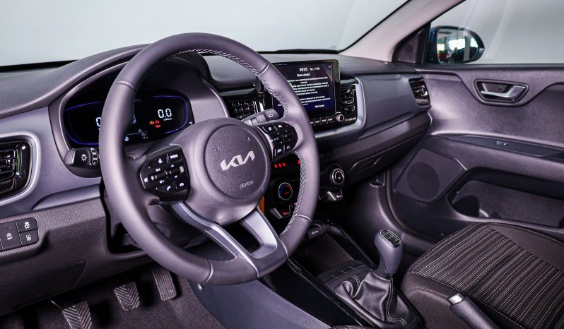 KIA STONIC 5DR 1.0 T-GDI 6MT completo