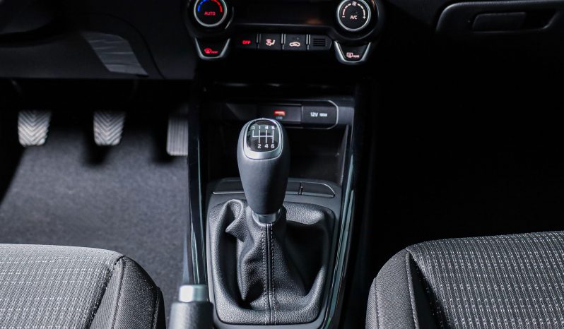 KIA STONIC 5DR 1.0 T-GDI 6MT completo
