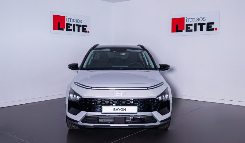Hyundai BAYON 1.0 T-GDi DCT Premium (TT) MY25 completo