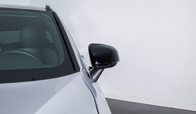 Volvo V60 T6 AWD Híbrido Plug-in Plus Dark completo