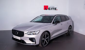 Volvo V60 T6 AWD Híbrido Plug-in Plus Dark completo