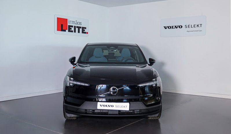 Volvo EX30 Plus Single Motor Extended Range completo