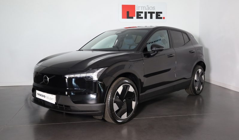 Volvo EX30 Plus Single Motor Extended Range completo