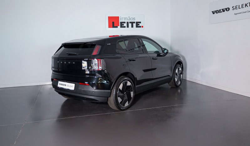 Volvo EX30 Plus Single Motor Extended Range completo