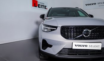 Volvo XC40 B3 Híbrido Plus Dark completo