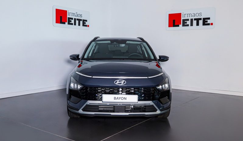 Hyundai BAYON 1.0 T-GDi Premium MY25 completo