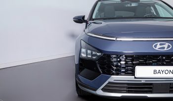 Hyundai BAYON 1.0 T-GDi Premium MY25 completo