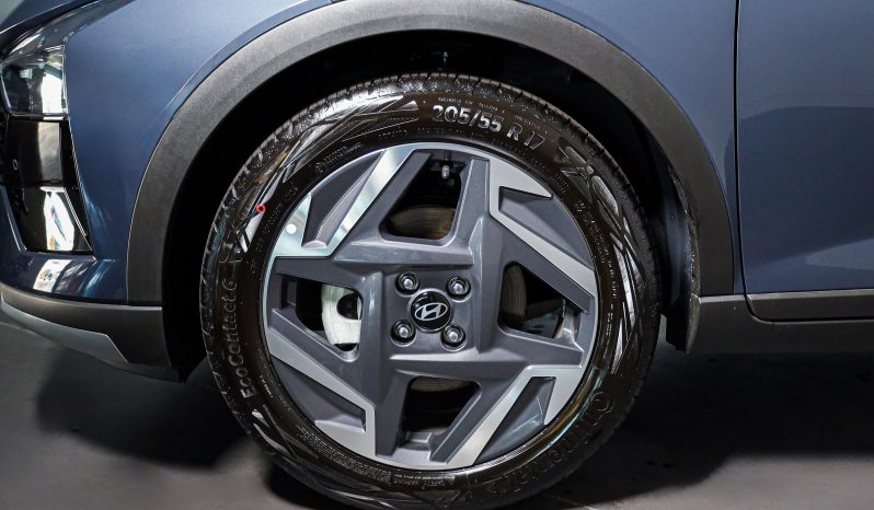 Hyundai BAYON 1.0 T-GDi Premium MY25 completo
