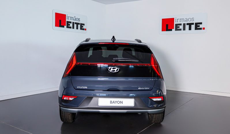 Hyundai BAYON 1.0 T-GDi Premium MY25 completo