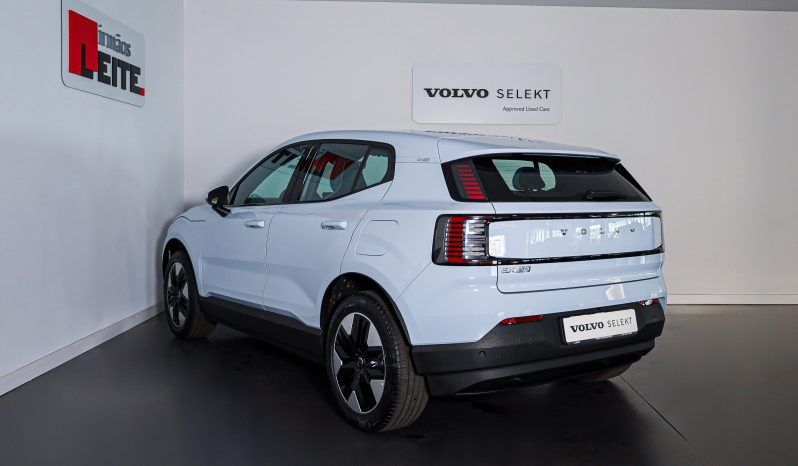 Volvo EX30 Core Single Motor Extended Range completo