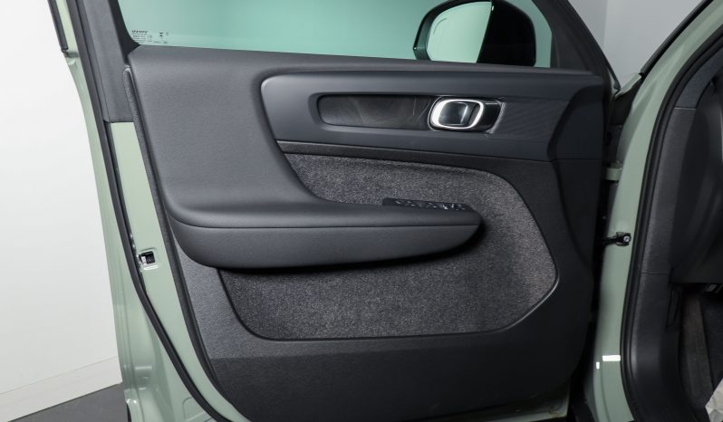 Volvo XC40 Recharge Plus, Single Motor Extended Range completo