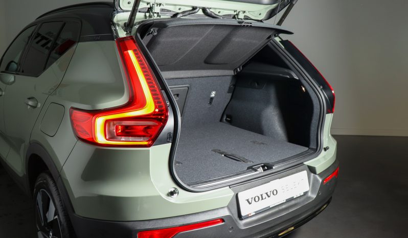 Volvo XC40 Recharge Plus, Single Motor Extended Range completo