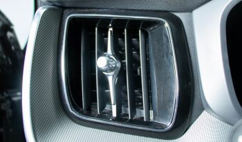 Volvo XC60 T6 AWD Híbrido Plug-in Plus Dark completo