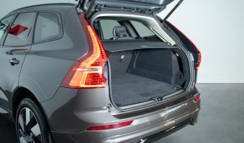 Volvo XC60 T6 AWD Híbrido Plug-in Plus Dark completo