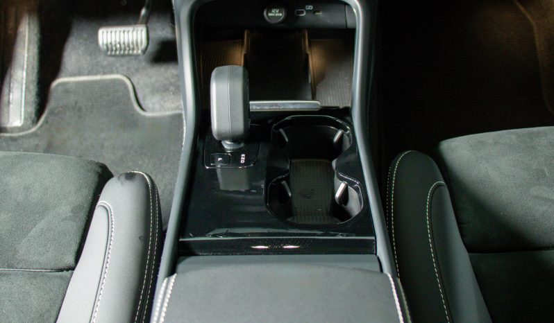 Volvo EC40 Plus, Single Motor Extended Range completo