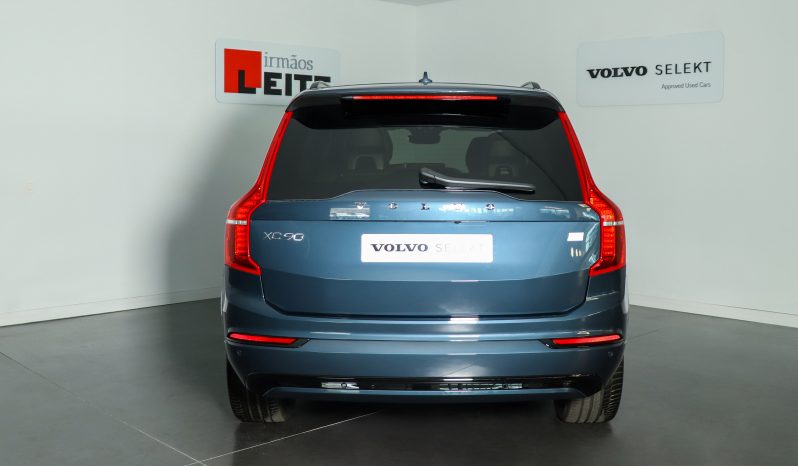 Volvo XC90 Recharge Plus Dark, T8 híbrido plug-in completo