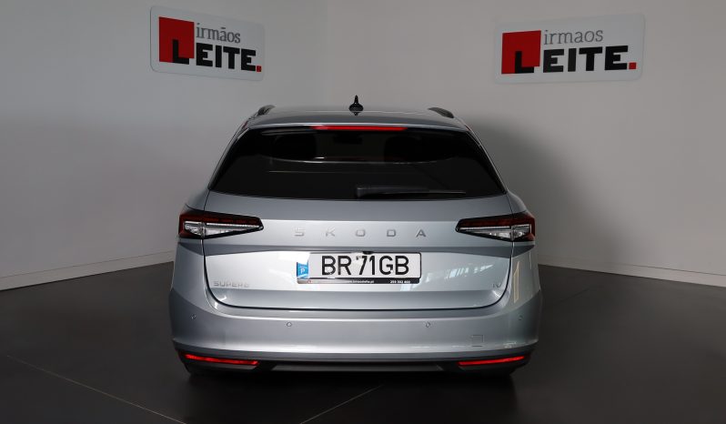 ŠKODA SUPERB BREAK 1.5 TSI 205 CV PHEV completo