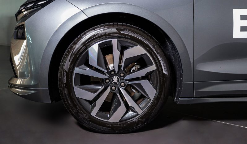 ŠKODA ENYAQ SPORTLINE 60 completo