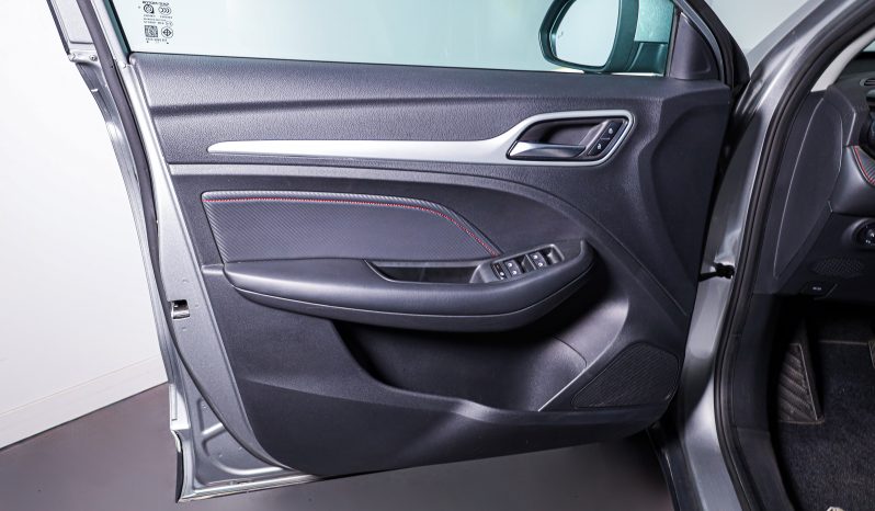 MG ZS 50.3 kWh Comfort completo