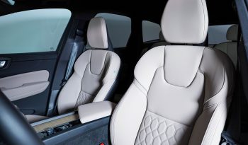 Volvo XC60 T6 AWD Híbrido Plug-in Plus Bright completo