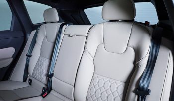 Volvo XC60 T6 AWD Híbrido Plug-in Plus Bright completo