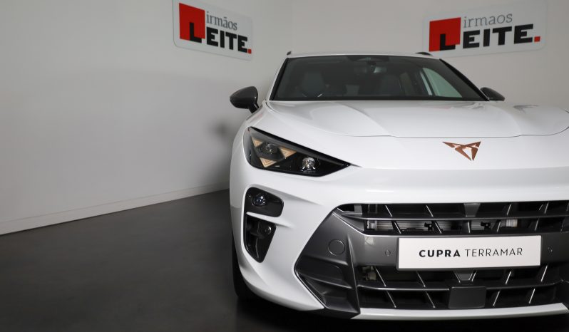 CUPRA Terramar 1.5 e-Hybrid DSG completo