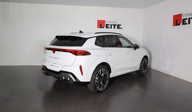 CUPRA Terramar 1.5 e-Hybrid DSG completo