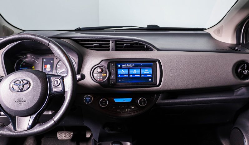 Toyota Yaris 1.5 VVT-i Comfort completo