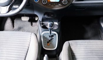 Toyota Yaris 1.5 VVT-i Comfort completo