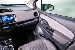 Toyota Yaris 1.5 VVT-i Comfort completo