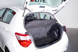 Toyota Yaris 1.5 VVT-i Comfort completo