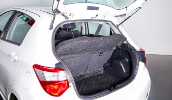 Toyota Yaris 1.5 VVT-i Comfort completo