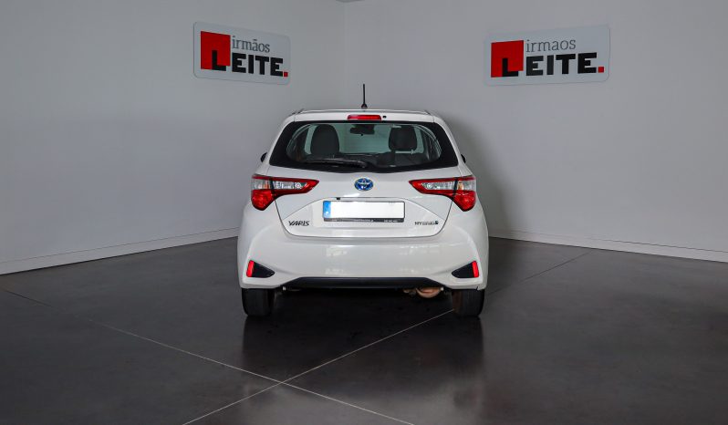Toyota Yaris 1.5 VVT-i Comfort completo