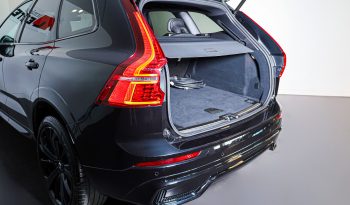 Volvo XC60 T6 AWD Híbrido Plug-in Plus Dark completo
