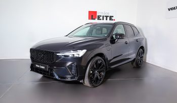 Volvo XC60 T6 AWD Híbrido Plug-in Plus Dark completo